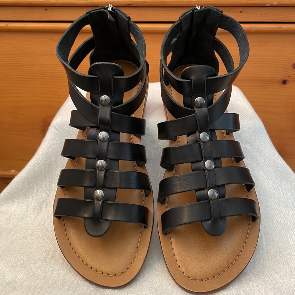 NWT Garnet Hill Selma Studded Gladiator Sandals, size 7, Made in Italy